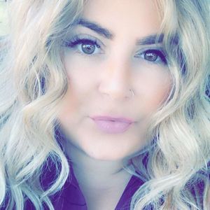 Meet your Posher, Tabitha